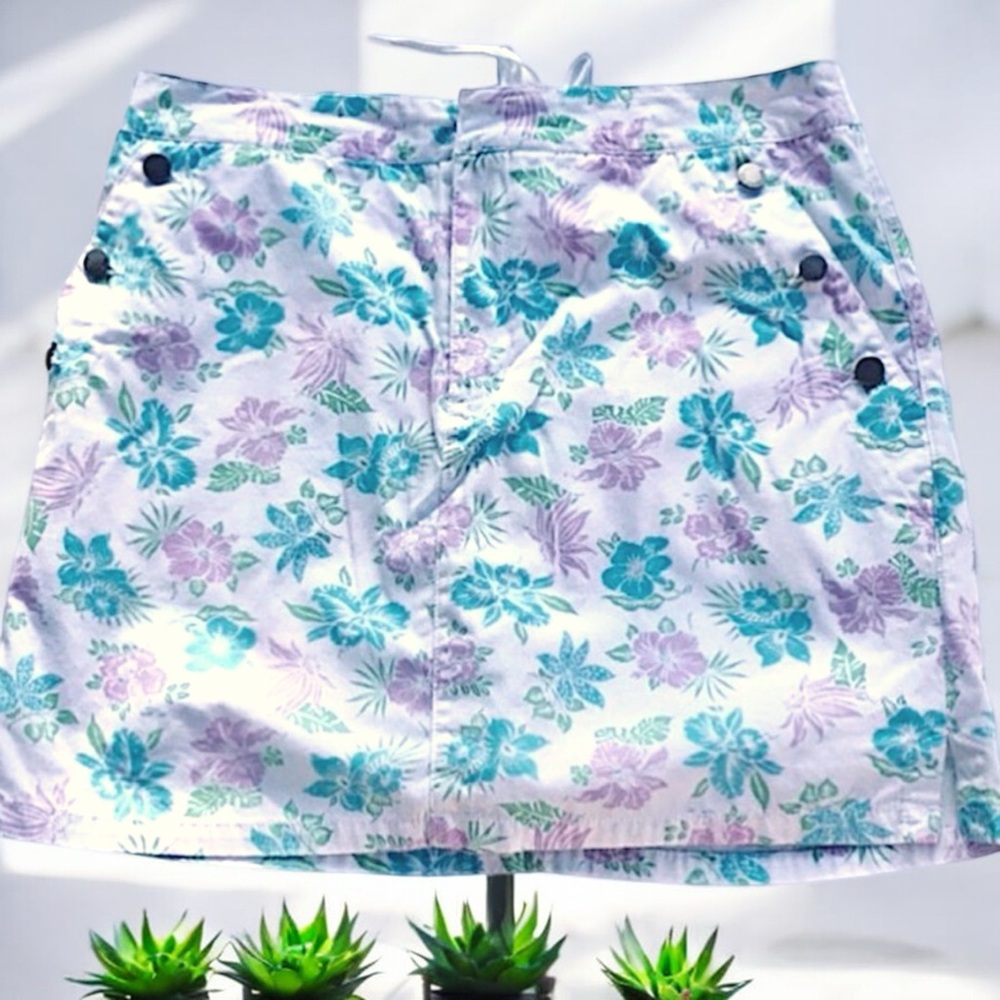 Liz Claiborne White Floral Lace Up Waist Skort - Picture 13 of 15